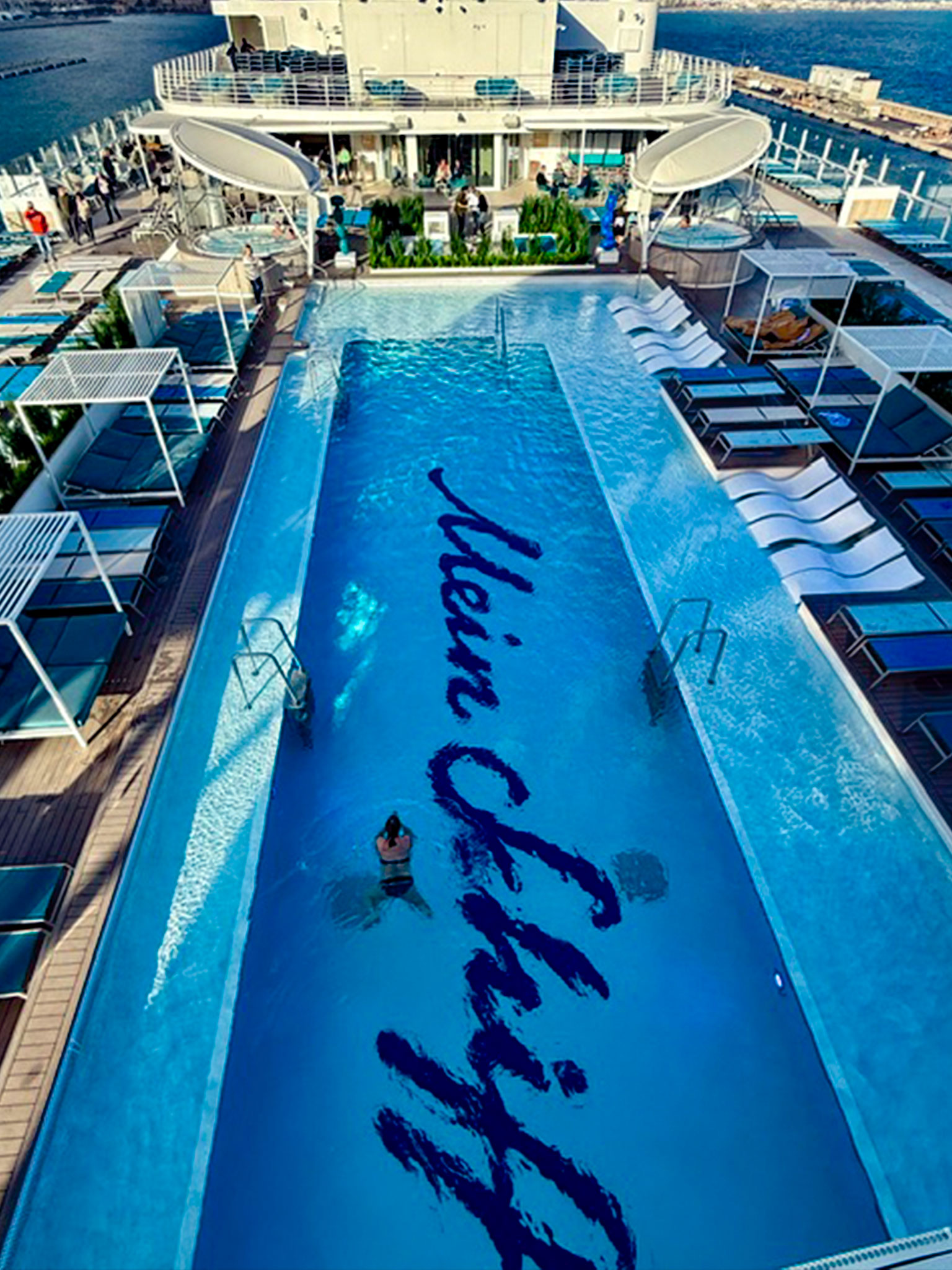 Mein Schiff 4